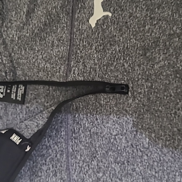 PINK VICTORIA'S SECRET Gray Quarter Zip Pull Over Active Wear Top - Size Medium - Picture 3 of 13